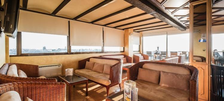 瓜达尔基维尔酒店(Hotel Guadalquivir)图片