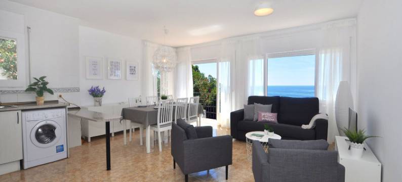 Apartment in Roses with Stunning Sea Views图片