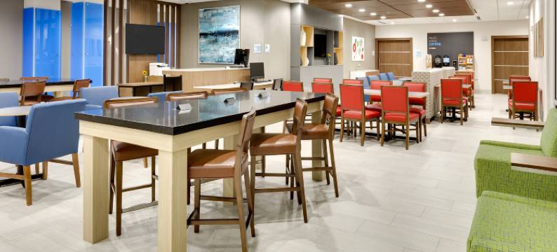 Holiday Inn Express & Suites PLANO - THE COLONY by IHG图片