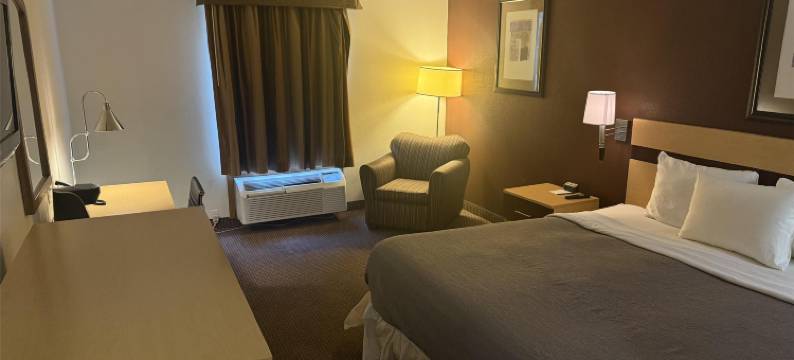 奥伯兹里肯贝克机场贝斯特韦斯特SureStay酒店(SureStay by Best Western Obetz Rickenbacker Airport)图片