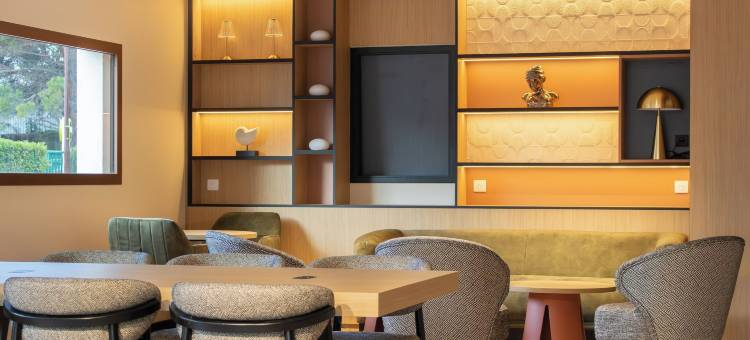 亚维侬南部卡联达尔布里特酒店(Brit Hotel Avignon Sud le Calendal)图片