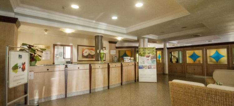 丽娜酒店(Rina Hotel)图片