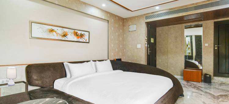 印多尔查潘市场的舒适豪华房(Palette by CheckIn Chappan Market Indore Formerly Sapphire Star)图片