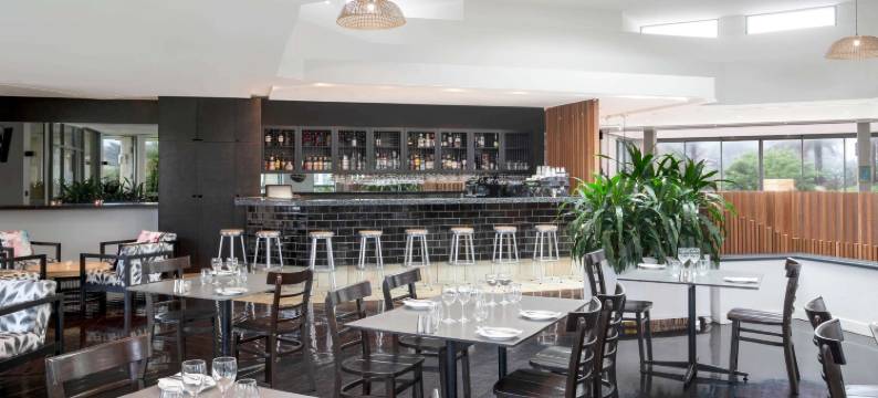 太阳城冲浪者天堂曼特拉酒店(Mantra Sun City)图片