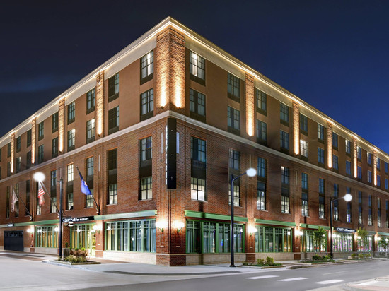 Courtyard Manhattan Aggieville