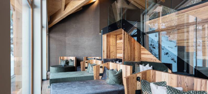 赛拉纳瑞拉克斯酒店(Cerana Relax Hotel)图片