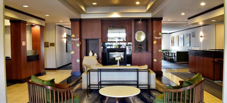 斯特拉斯堡谢南多厄山谷万枫酒店及套房(Fairfield Inn & Suites Strasburg Shenandoah Valley)图片