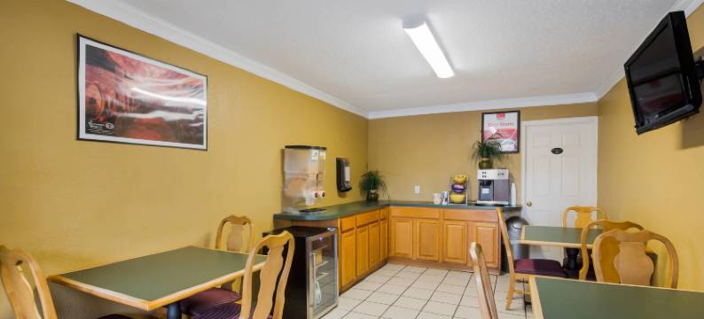 威廉斯堡历史区伊克诺旅馆(Econo Lodge Williamsburg Historic Area)图片