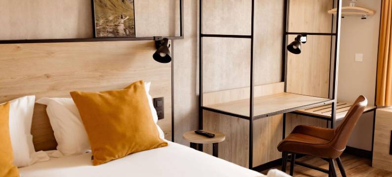 宜必思克莱蒙费朗 A71 A75 La Méridienne 酒店(Ibis Clermont Ferrand A71 A75 la Méridienne)图片