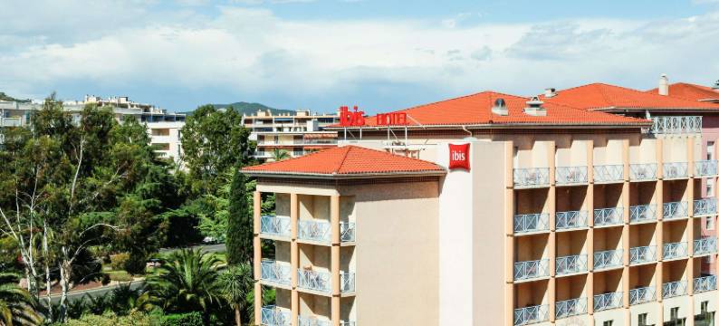 宜必思伊埃雷中心酒店(Ibis Hyères Centre)图片