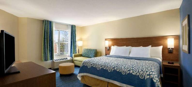 北阿尔图纳的舒眠套房酒店(Sleep Inn & Suites Altoona North)图片