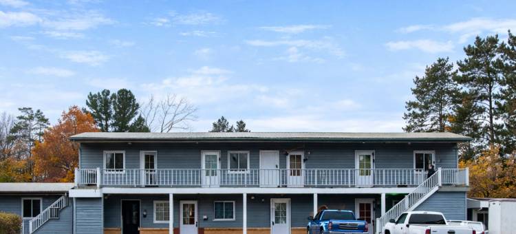 经济旅馆卡迪亚克MI by Hotel O(Economy Inn Cadillac MI by Hotel O)图片