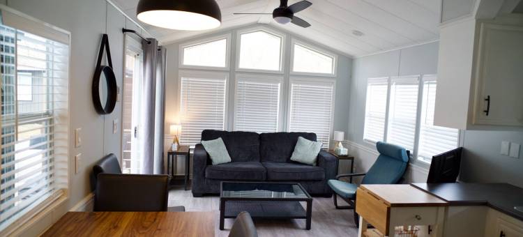 海滩豪华乡村别墅，可住6人，免费高尔夫球车(Luxury Beach Cottage Sleeps 6 Free Golf Cart)图片