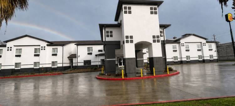 布伦汉姆速8酒店(Super 8 by Wyndham Brenham TX)图片