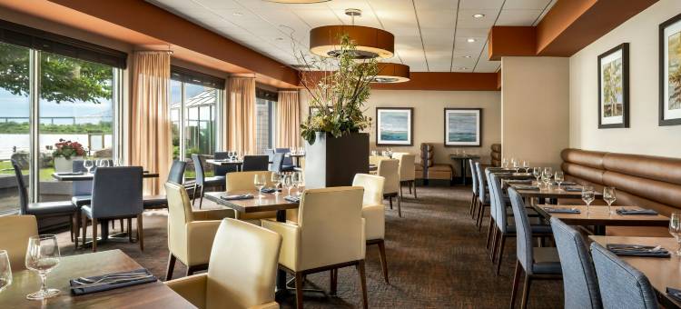 苏圣玛丽湖滨德尔塔酒店(Delta Hotels Sault Ste. Marie Waterfront)图片