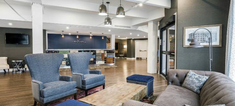 波士顿埃弗里特展望酒店(EnVision Hotel Boston-Everett)图片