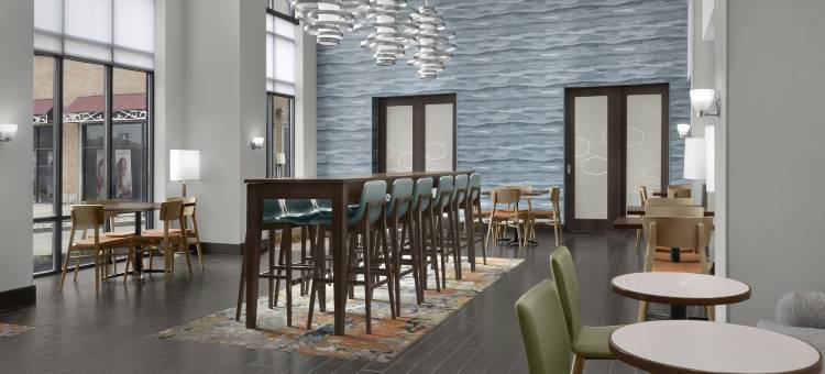 米沙沃卡欢朋套房/南本德传统广场酒店(Hampton Inn & Suites Mishawaka/South Bend)图片