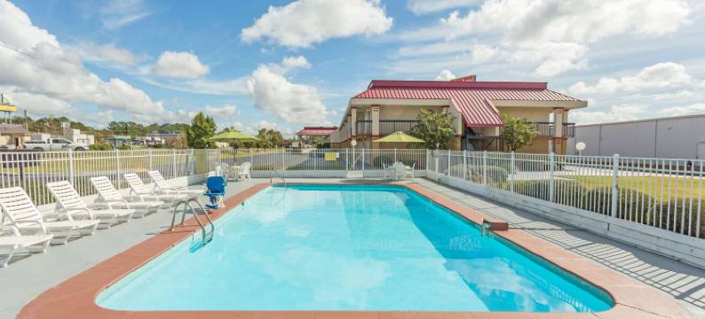 提夫顿温德姆速8酒店(Super 8 by Wyndham Tifton)图片