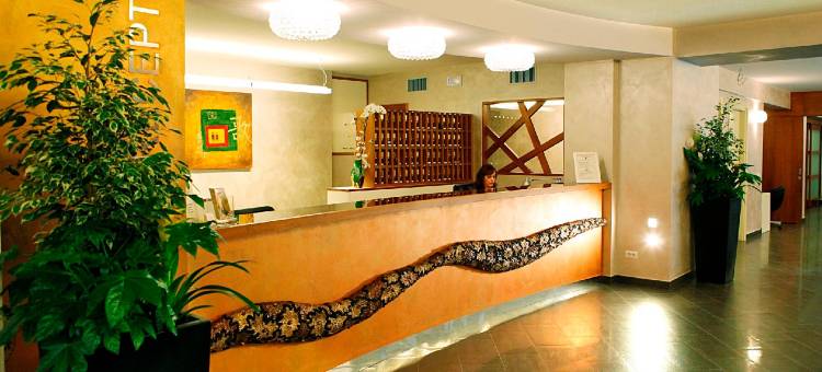 蒙特罗萨酒店(Hotel Monte Rosa)图片