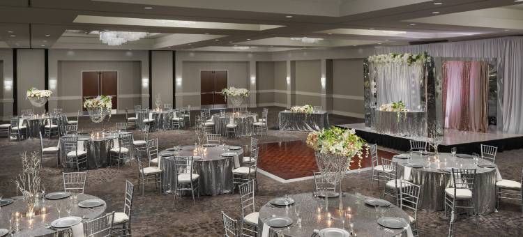 奥兰多机场希尔顿逸林酒店(DoubleTree by Hilton Orlando Airport Hotel)图片