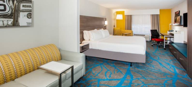 智选假日套房酒店-里奇菲尔德(Holiday Inn Express & Suites LITCHFIELD WEST by IHG)图片