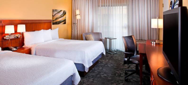 亨茨维尔大学大道万怡酒店(Courtyard Huntsville University Drive)图片