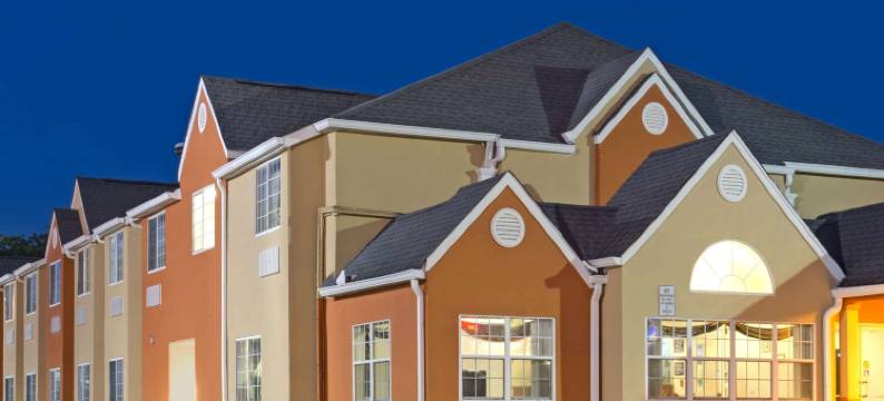 默夫里斯伯勒麦客达套房酒店(Microtel Inn & Suites by Wyndham Murfreesboro)图片