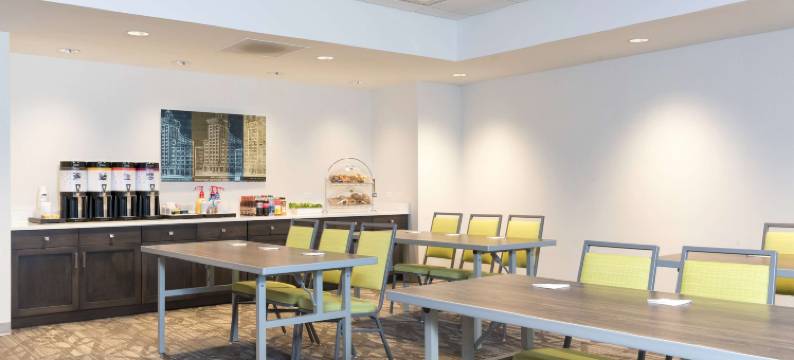 芝加哥绍姆堡希尔顿欢朋酒店及套房(Hampton Inn & Suites Chicago/Schaumburg)图片