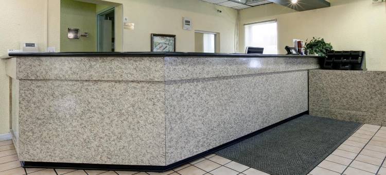佛罗里达州收费公路I-95美洲最佳价值酒店(Americas Best Value Inn-FL Turnpike & I-95 Junction)图片