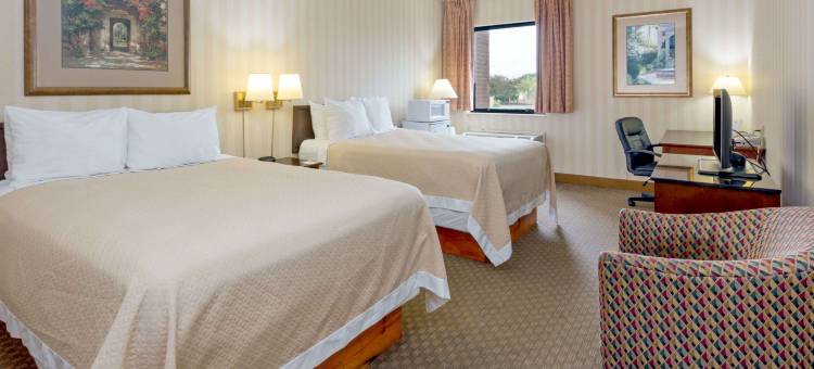 西北印第安纳波利斯戴斯套房酒店(Days Inn & Suites by Wyndham Northwest Indianapolis)图片