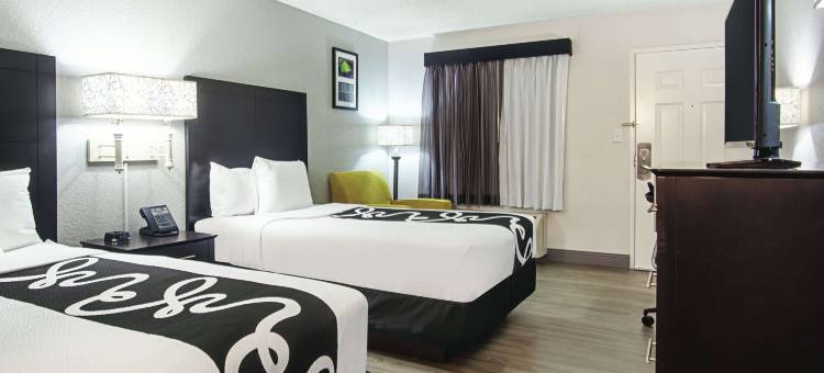 西棕榈滩-佛罗里达州收费公路拉昆塔温德姆酒店(La Quinta Inn by Wyndham West Palm Beach - Florida Turnpike)图片