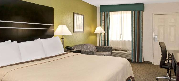 休斯顿高地/市中心温德姆豪生汽车旅馆(Howard Johnson by Wyndham Houston Heights/Downtown)图片