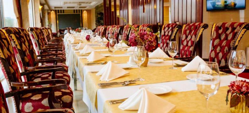 方舟宫殿酒店(Ark Palace Hotel)图片