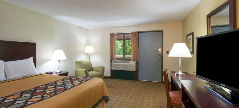 白河交叉路口温德姆速8酒店(Super 8 by Wyndham White River Junction)图片