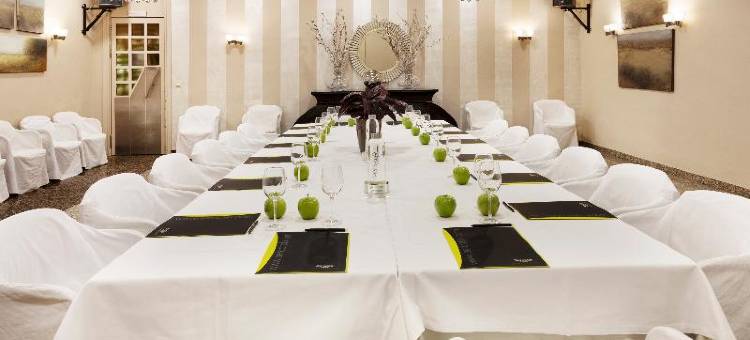 塞尔科蒂尔图德拉巴德纳斯酒店(Hotel Sercotel Tudela Bardenas)图片