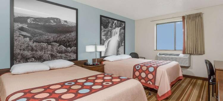 丹维尔速8酒店(Super 8 by Wyndham Danville VA)图片