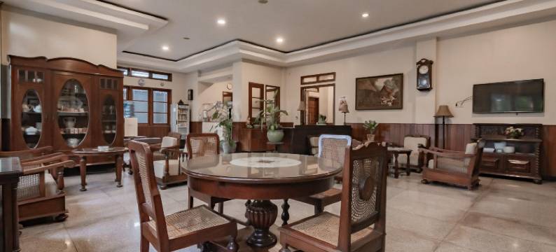 红多兹酒店-近新邦达戈2号(RedDoorz Near Simpang Dago 2)图片