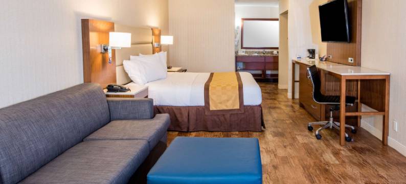 卡尔弗城Travelodge by Wyndham酒店(Travelodge by Wyndham Culver City)图片