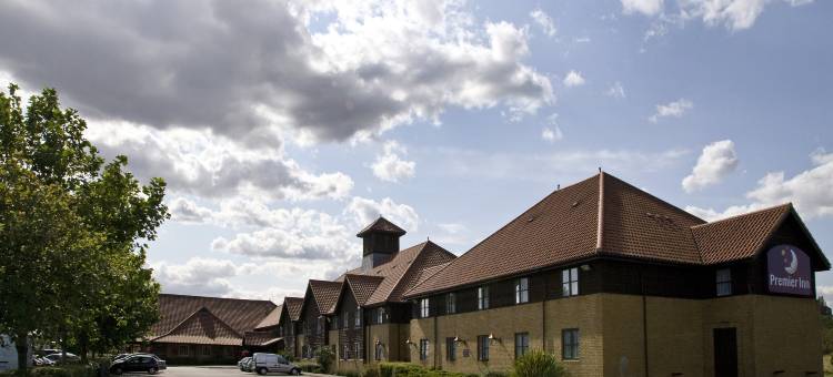 南巴斯尔登普瑞米尔酒店(Basildon South)图片