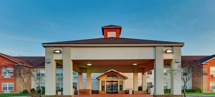 智选假日套房酒店坏的AXE(Holiday Inn Express & Suites Bad Axe)图片