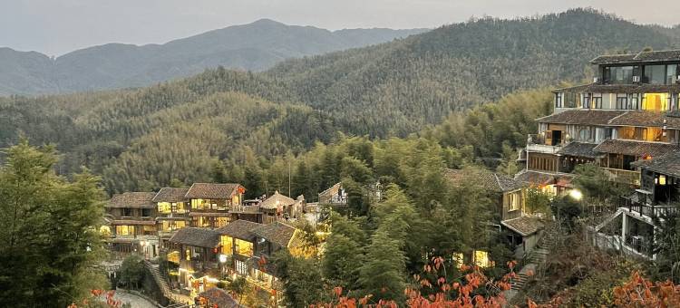 灰度艺舍畔溪梅岭神龙潭店民宿(别墅路1号分店)图片