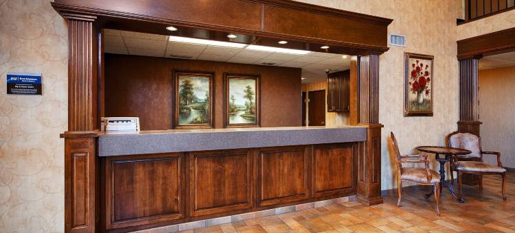 泰劳南园贝斯特韦斯特优质套房酒店(Best Western Plus Southpark Inn  Suites)图片