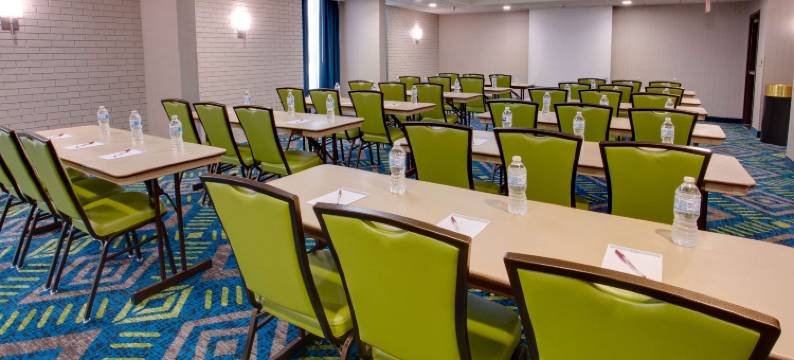 纳什维尔机场德鲁里套房酒店(Drury Inn & Suites Nashville Airport)图片