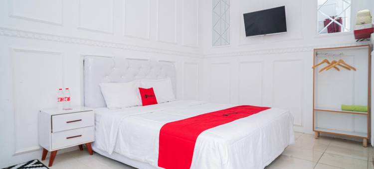 红多兹伊斯兰@奥拉家庭旅馆(RedDoorz Syariah @ Aura Homestay)图片