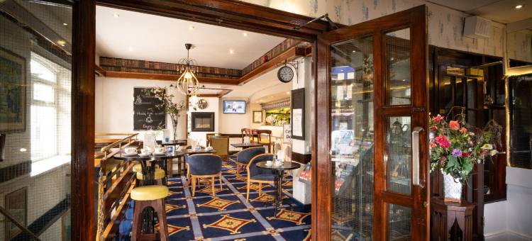 阿什利酒店(Ashley Hotel)图片