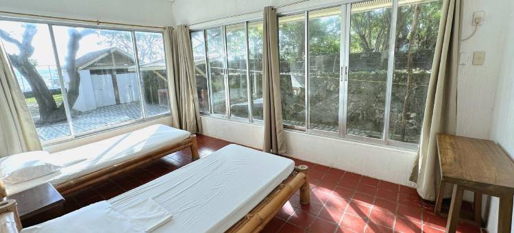 White House Beachfront, Batangas图片