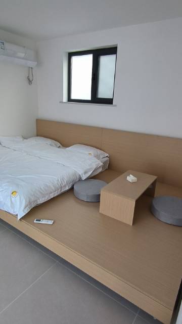 拾光漫步晶晶民宿(光明路分店)