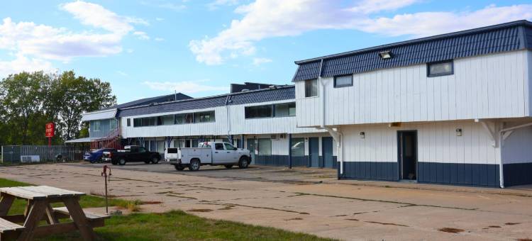 奥斯卡卢萨酒店靠近埃迪维尔(Hotel O Oskaloosa Near Eddyville)图片