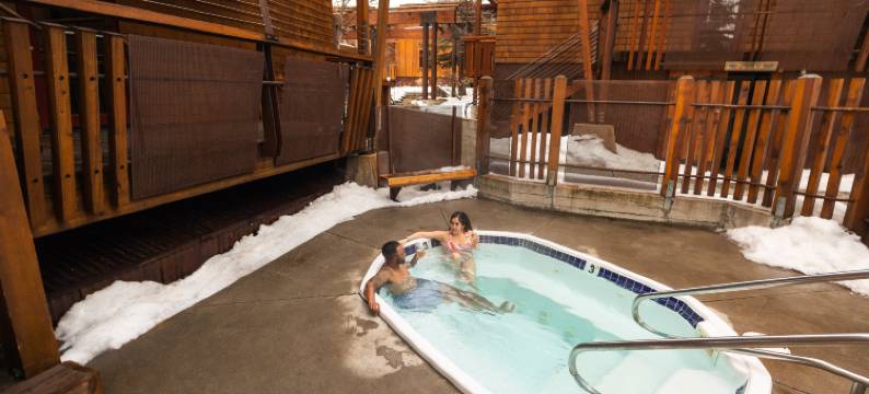 Truckee-Tahoe的引力房子(Gravity Haus Truckee)图片