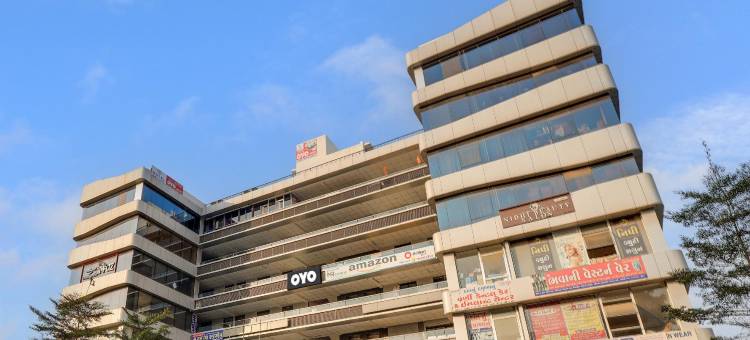 Fabhotel Sky City = Fabhotel 天空之城(Hotel Skycity, Best Luxurious Hotel AC Rooms in Surat)图片